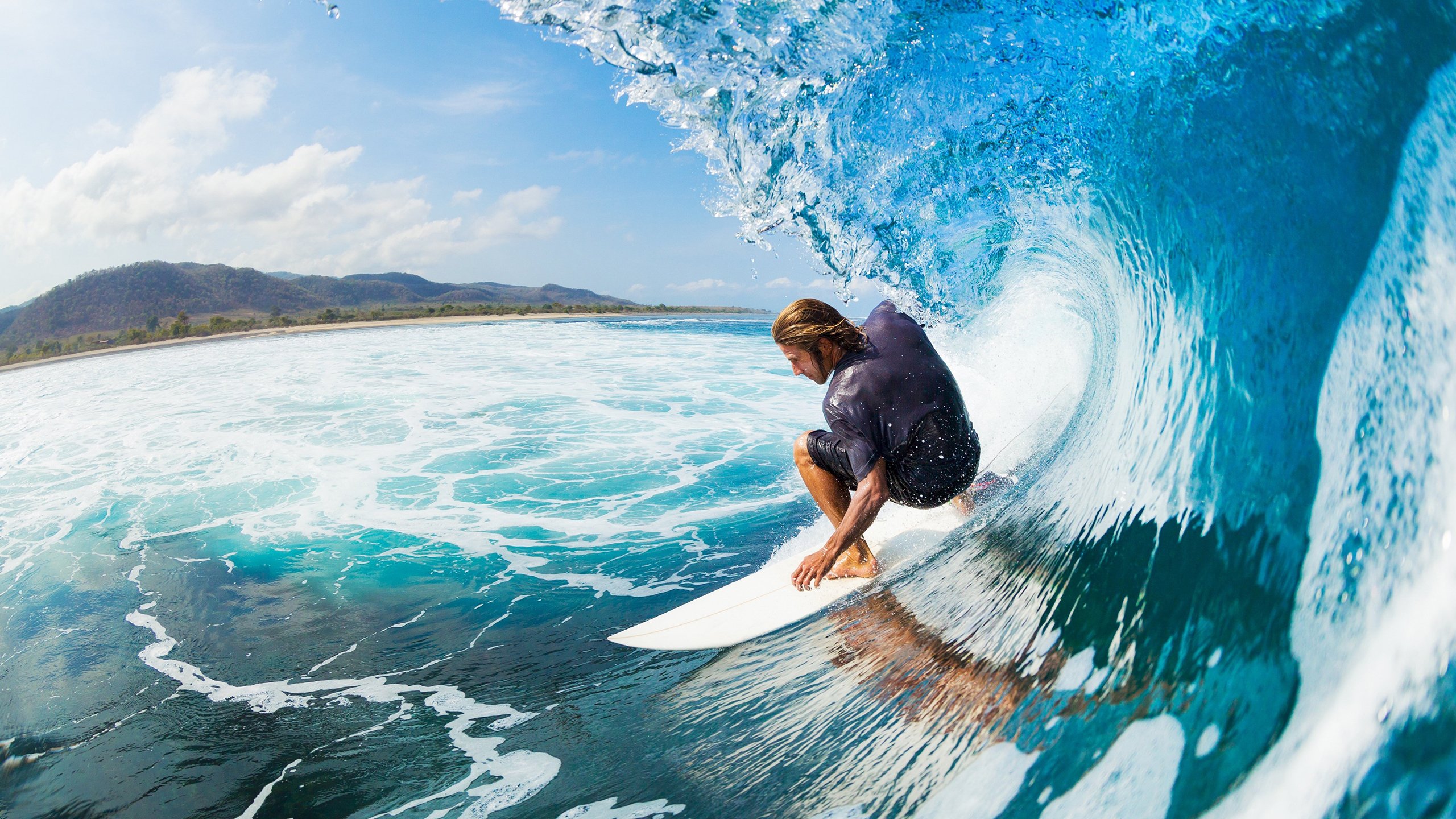 开云体育官网-“智能时代：新能源赛车引领未来赛场”，新能源汽车赛车